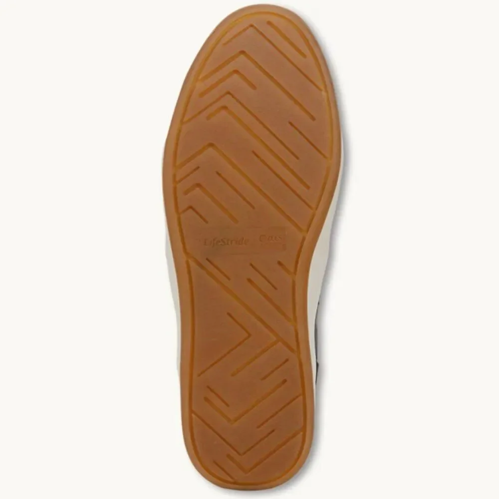Bzees Dynamic Slip On Sneaker
